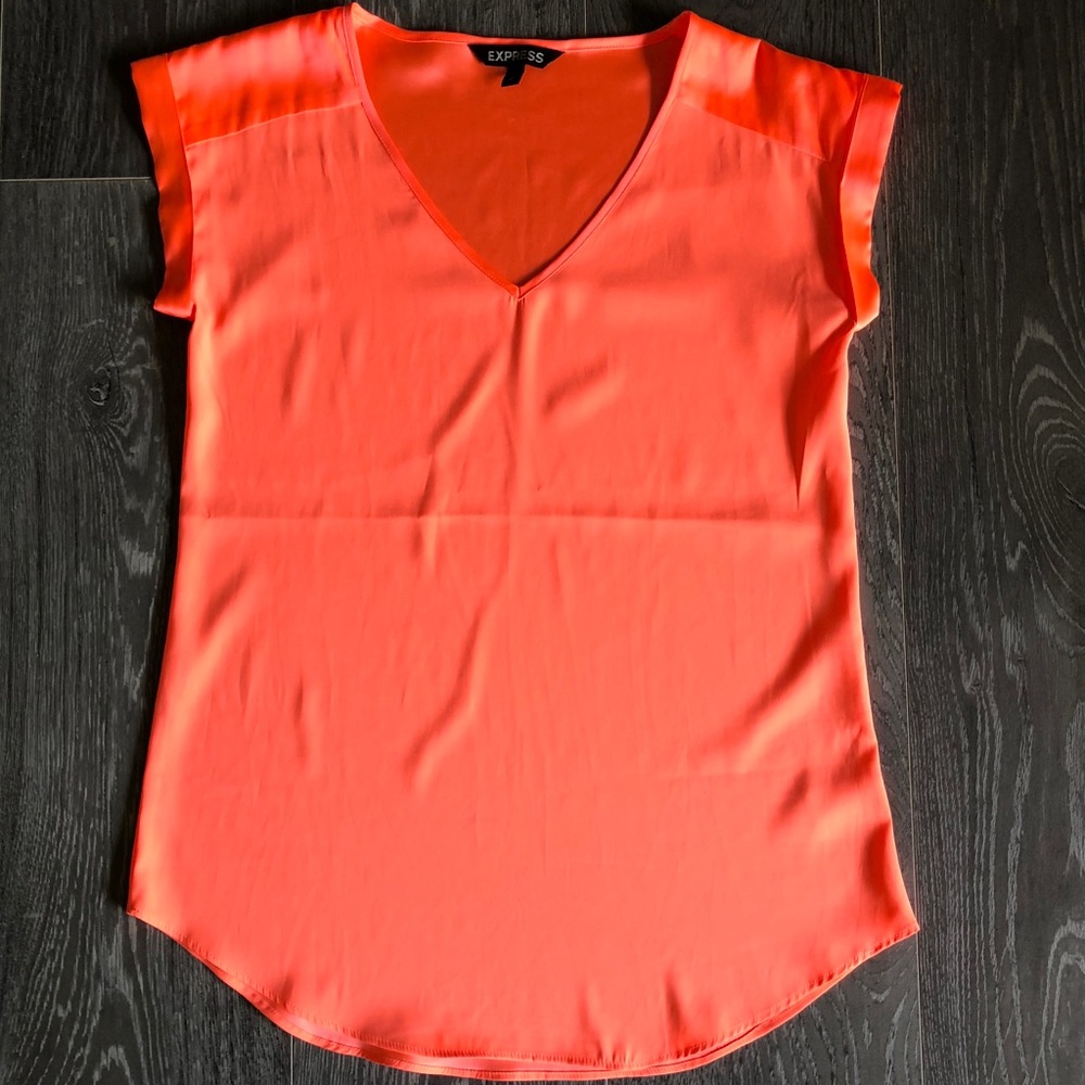 Express v-neck rolled sleeve blouse